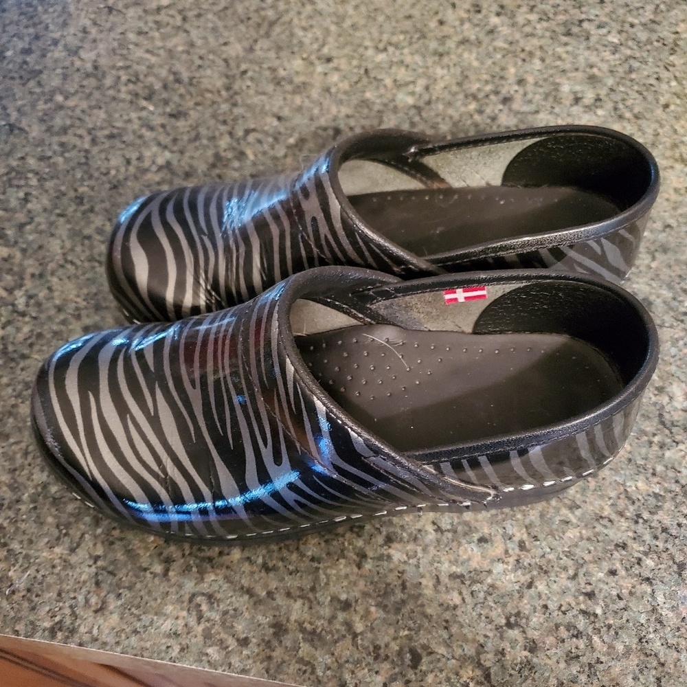 Sanitas clogs